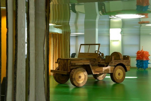 полномасштабная деревянная модель Ли Стотцеля