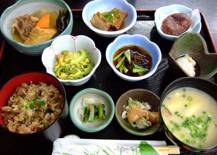 Здоровая еда - залог долголетия жителей острова Окинава