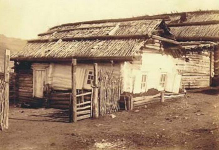 Дом, в котором жили Трубецкая и Волконская