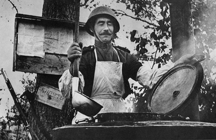 Вильям Похлебкин готовил еду для солдат на фронте. Фото: topwar.ru.