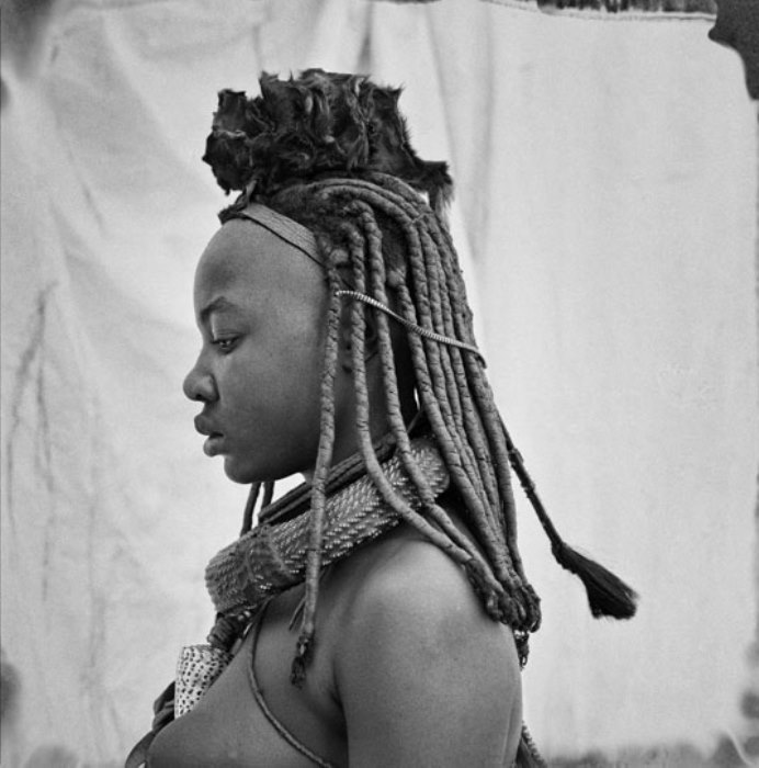 Африканские женщины из племени одного местечка