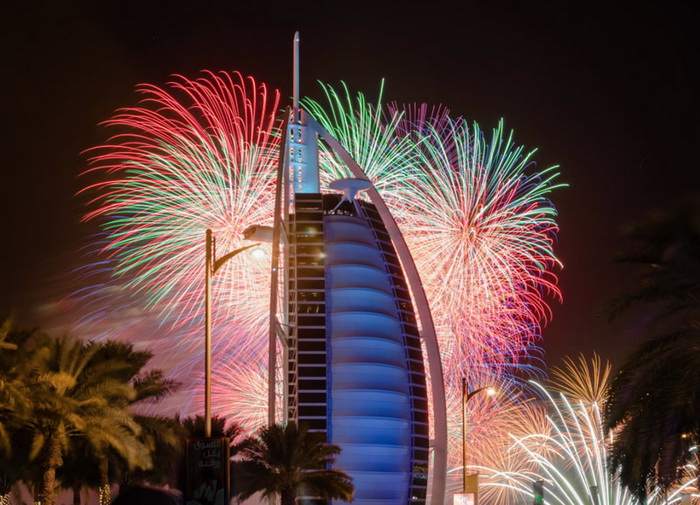 Грандиозные фейерверки в Dubai