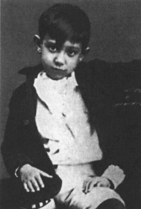 Пабло Пикассо в детстве. | Фото: images.tildacdn.info.