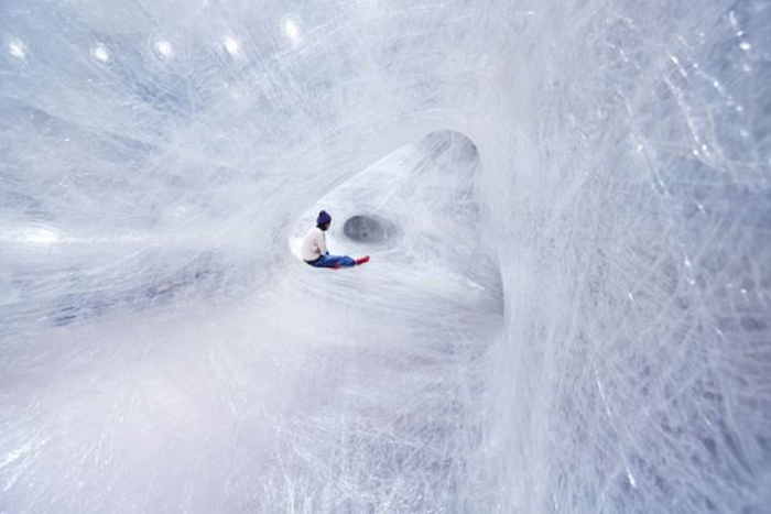 Tape Paris: внутри тоннелей, сделанных из скотча.