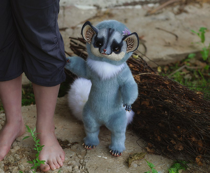 Полуметровая игрушка серого цвета. Автор: Santaniel.