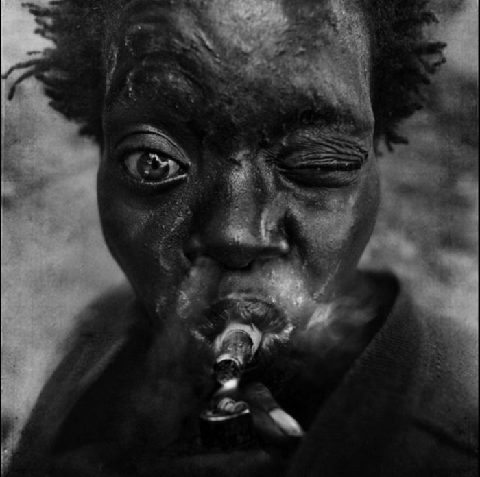 Курить...  Автор работ: фотограф Ли Джеффрис (Lee Jeffries).