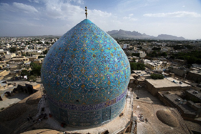 Самая крупная мечеть Исфахана.