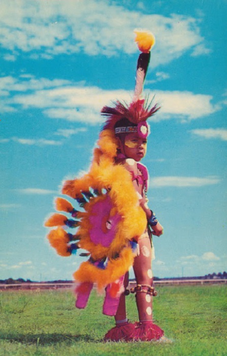 Участница многих индейских торжеств.