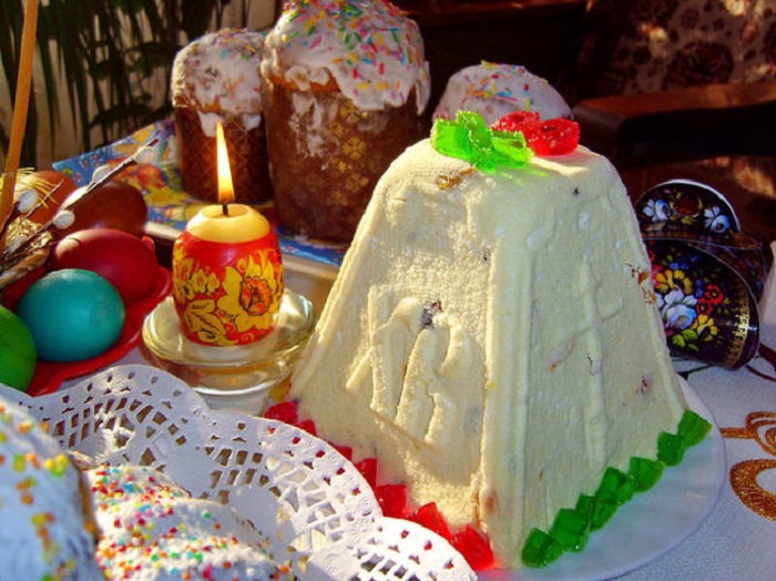 Особое блюдо из творога, которое по русской традиции готовится только один раз в году - на праздник Пасхи.