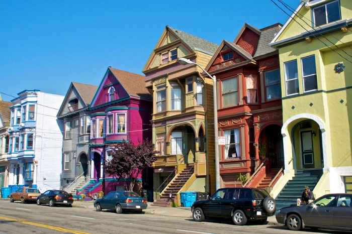 Район Сан-Франциско со старинными домами.