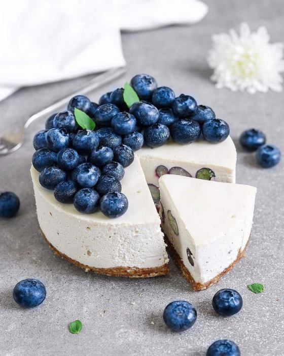 Творения талантливого подростка настолько красивы, что их не прочь попробовать даже любители мяса. Творения талантливого подростка настолько красивы, что их не прочь попробовать даже любители мяса.