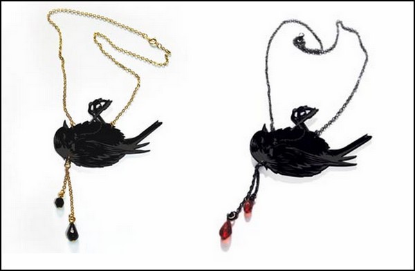 Morbid Jewelry. Мертвые птицы для украшения и устрашения