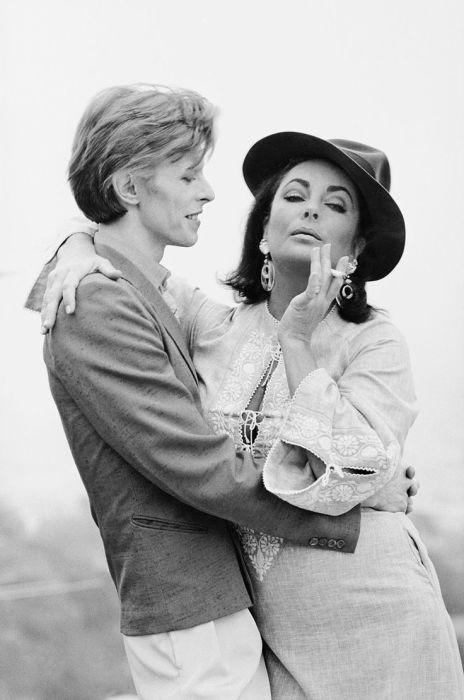 Дэвид Боуи и Элизабет Тейлор. Беверли-Хиллз, 1975 год.