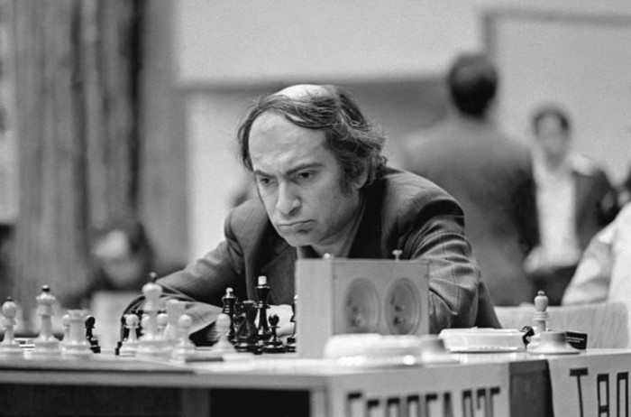 Лидер 46-го чемпионата СССР по шахматам экс-чемпион мира Михаил Таль, 21 декабря 1978 года.