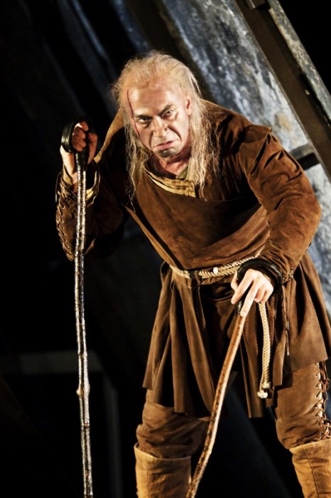Дмитрий Хворостовский в роли Риголетто, Лондон 11.10.2010. / Фото: Johan Persson