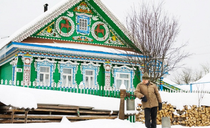 Дом краснодеревщика Николая Калошина в селе Пурех Нижегородской области
