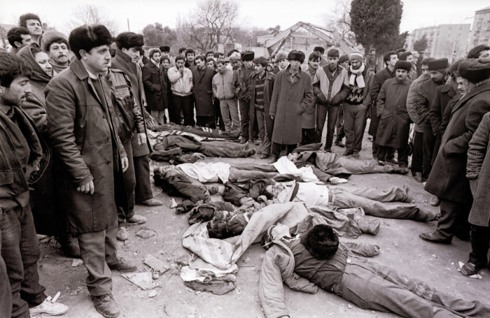 Жертвы погромов. / Фото: azeri.lv