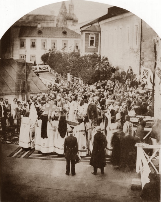 Молебен на Варварке в честь восстановления палат Романовых.