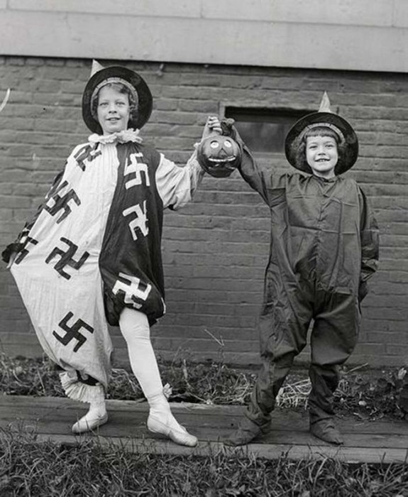 Детские костюмы к празднику Хеллоуин, 1918 год