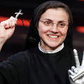 Монахиня, выигравшая конкурс «Голос Италии», выпустила дебютный альбом