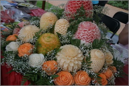 http://www.kulturologia.ru/files/oleczka/Carving/fruit_art2.jpg