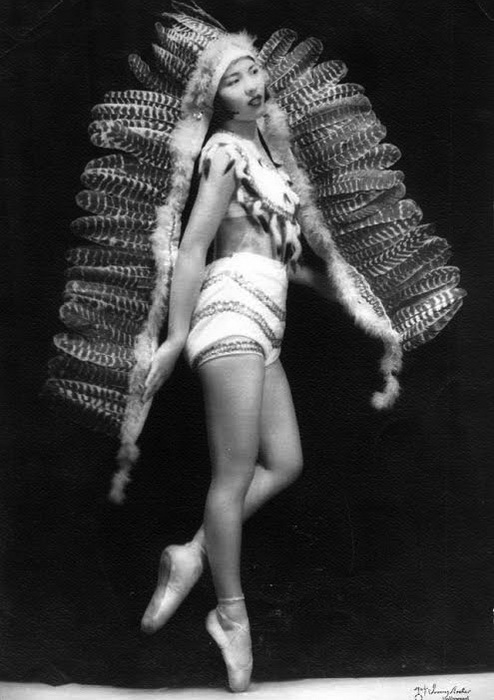 Dorothy Toy танцевала на пуантах с 12 лет, одна из немногих, кому удалось сделать актерскую карьеру