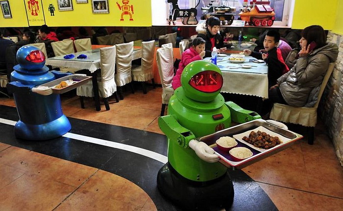 Результат пошуку зображень за запитом "ресторан роботів"