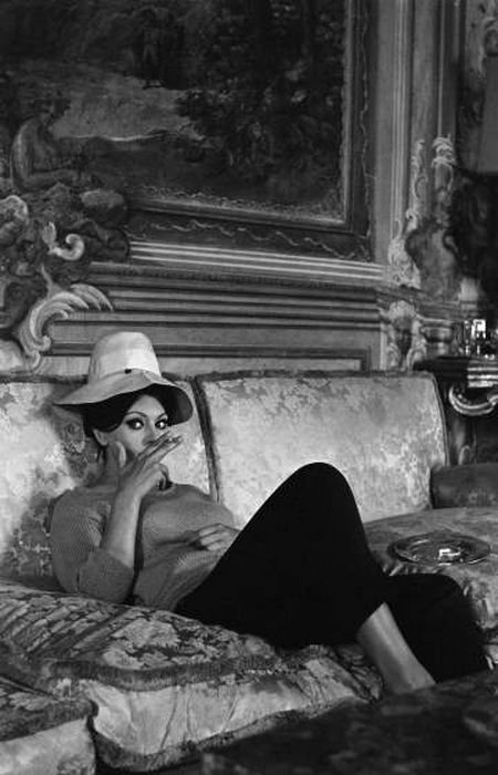 Софи Лорен на итальянской вилле, 1964 год