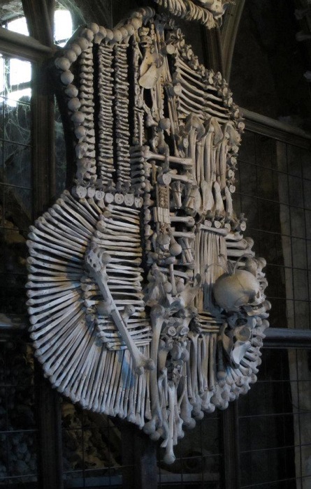 Герб Шварценбергов.