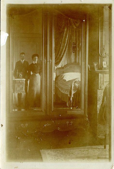 Неизвестный мужчина с женой, 1905 г.
