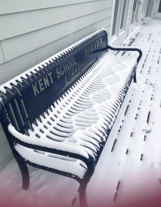За допомогою снігу лава перетворилася на музичний інструмент.