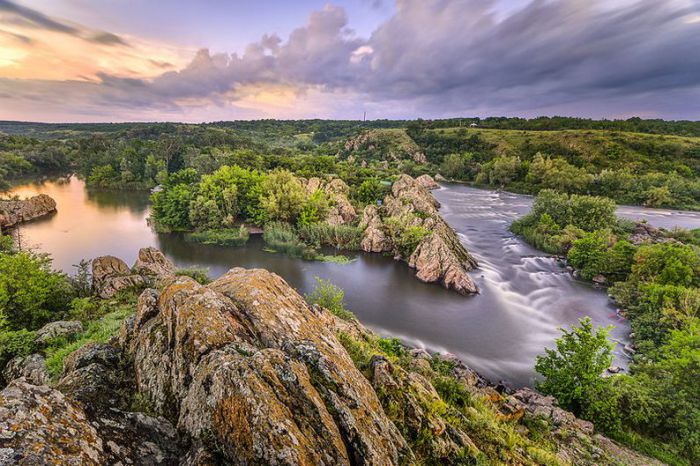 Южный Буг – река на юго-западе Украины, протекающая по территории пяти украинских областей. Фотограф Евгений Самученко.
