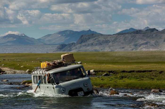 Национальный парк, расположен на территории аймака Баян-Улгий в западной части Монголии.