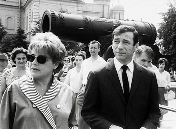 Французские актеры во время осмотра Московского Кремля, 1963 год.