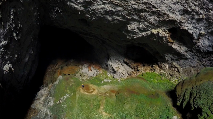 Найбільша печера в світі.