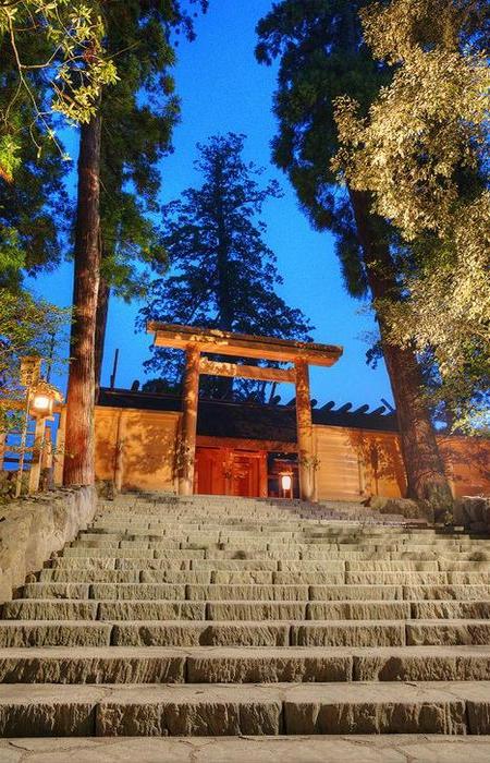  Храм Исэ, Япония.